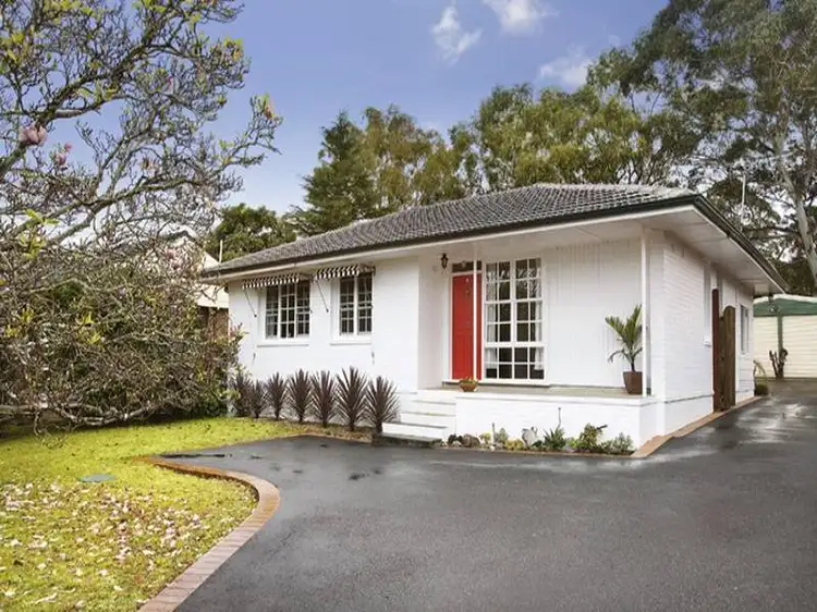 10 Dryden Road, North Turramurra NSW 2074