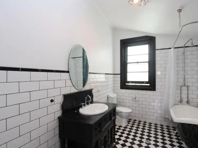 Fifth view of Homely house listing, 33 Kinghorne Street, Goulburn NSW 2580