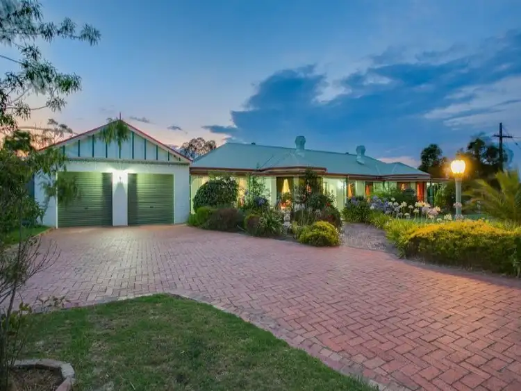 5 Stephens Place, Somerville VIC 3912