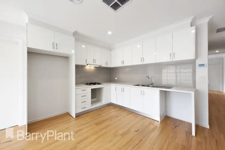 Fifth view of Homely unit listing, 3/7 James Street, St Albans VIC 3021