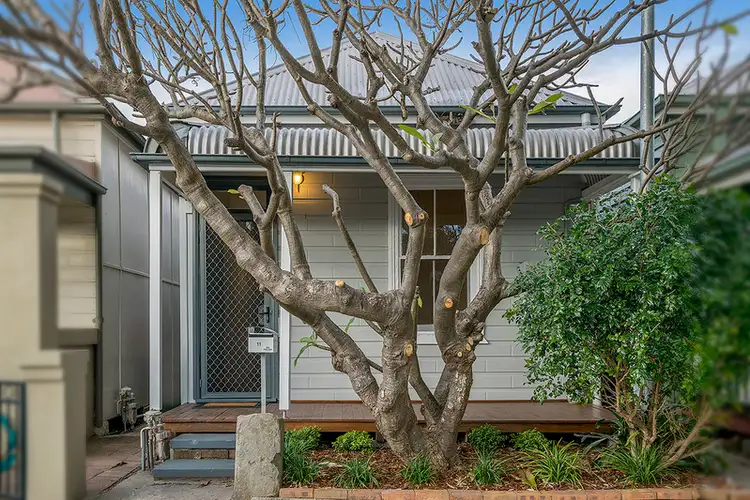 11 Elcho Street, Hamilton NSW 2303