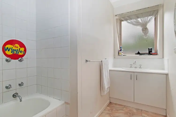 Fifth view of Homely house listing, 3 Hickory Crescent, Frankston North VIC 3200