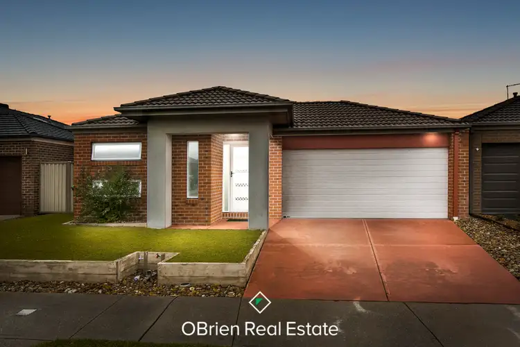43 Edenbrook Circuit, Pakenham VIC 3810