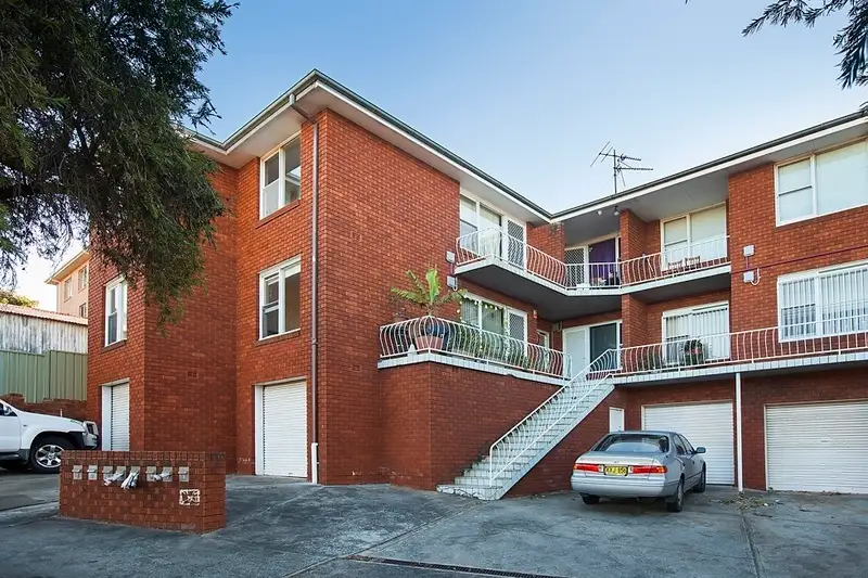 Main view of Homely unit listing, 1/1 Rawlinson Avenue, Wollongong NSW 2500