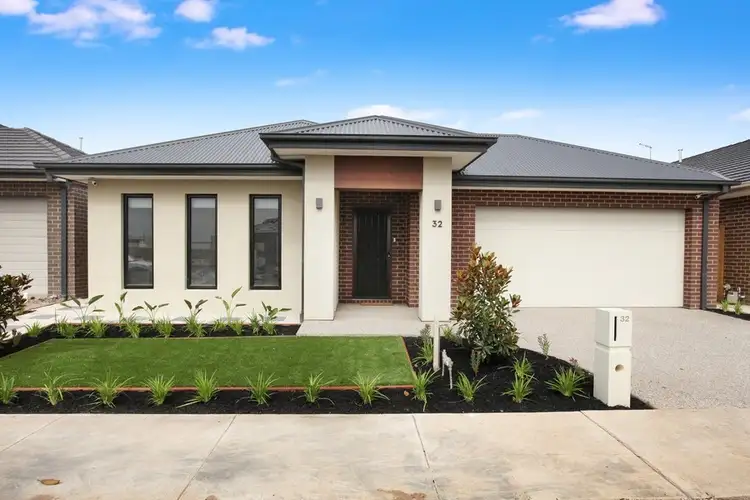 32 Belvedere Crescent, Burnside VIC 3023