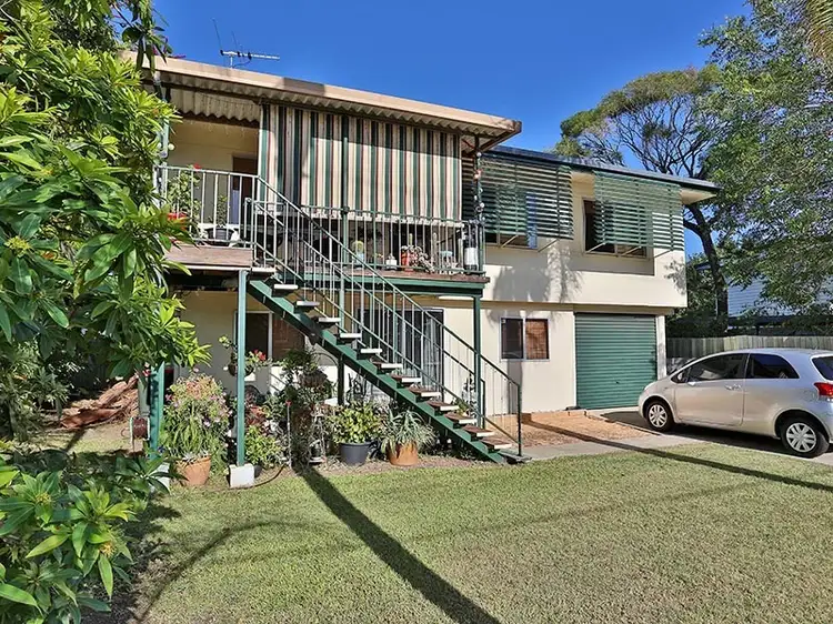 16 Roma Street, Scarborough QLD 4020