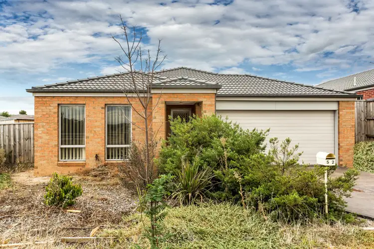 52 Roslyn Park Drive, Melton West VIC 3337