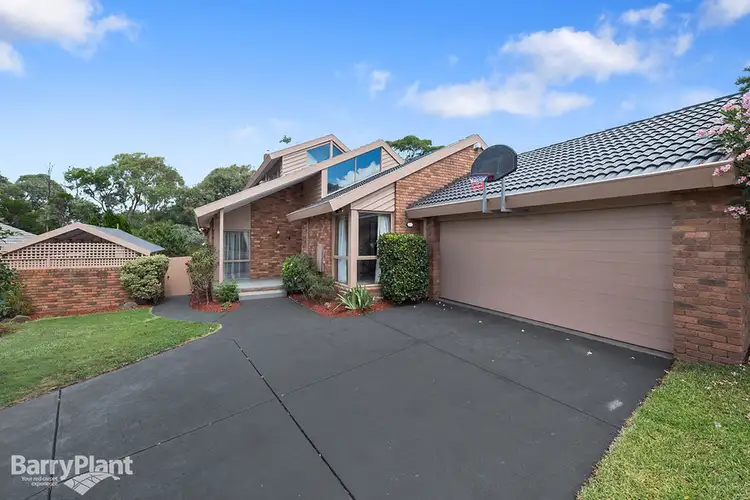 28 Amersham Drive, Wantirna VIC 3152