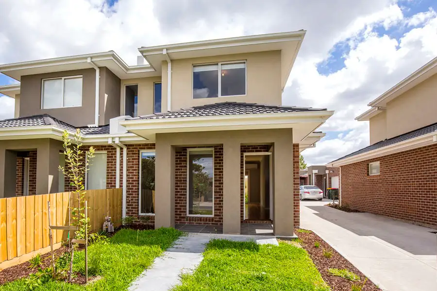 Main view of Homely townhouse listing, 2/170-172 Hilton Street, Glenroy VIC 3046