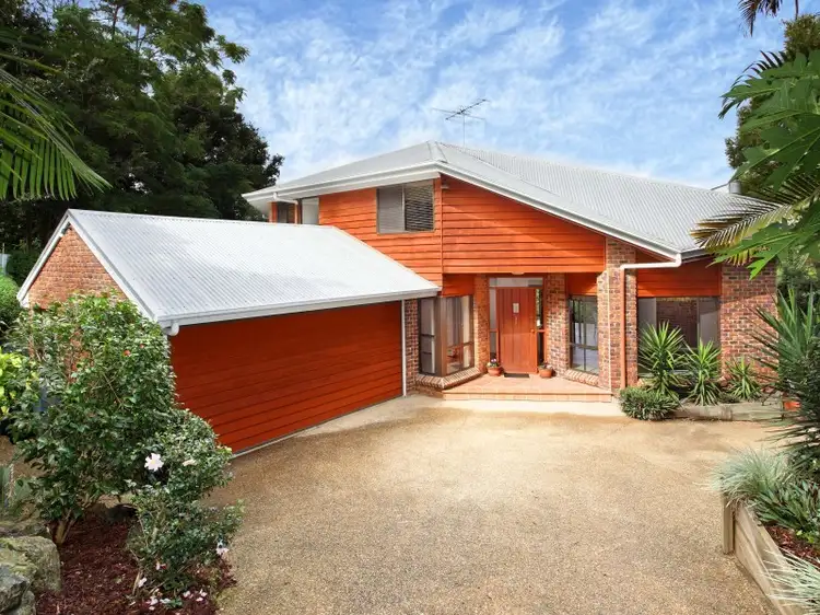 105 Carinya Street, Indooroopilly QLD 4068