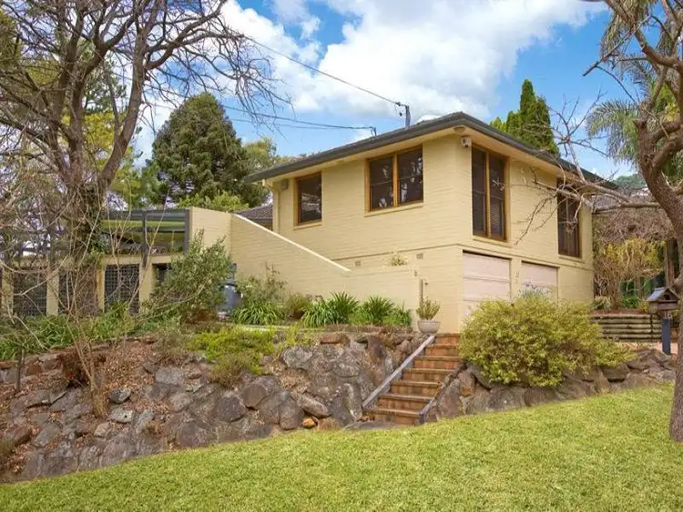 16 Roma Road, St Ives NSW 2075
