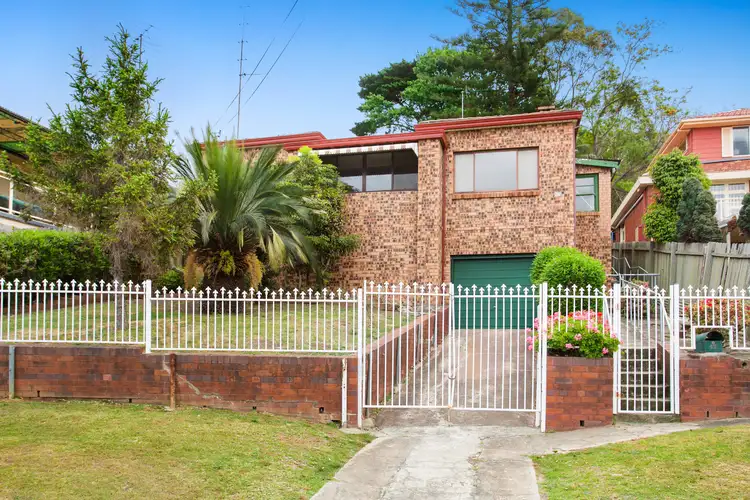 42 McKenzie Avenue, Wollongong NSW 2500