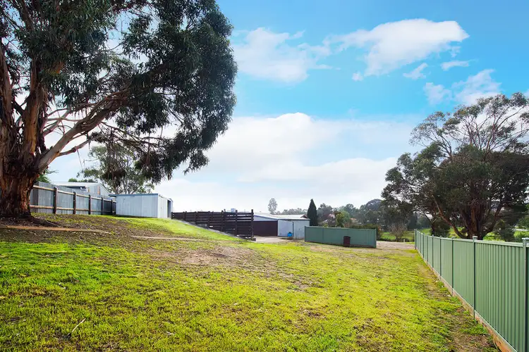 Fifth view of Homely house listing, 6 Goodes Court, Castlemaine VIC 3450
