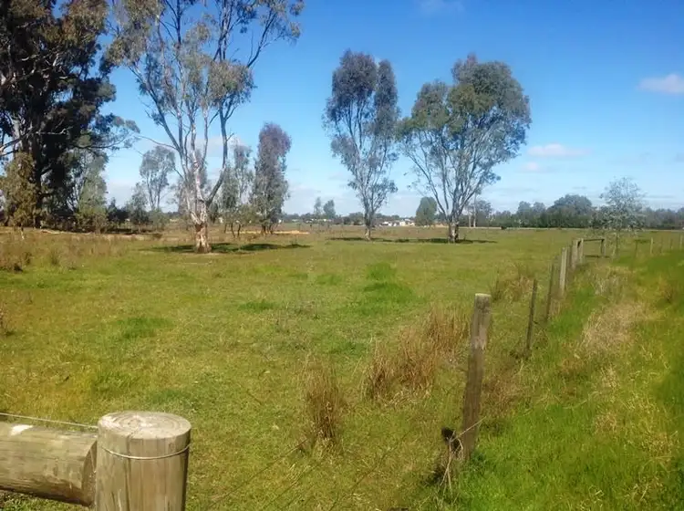 154 Racecourse Road, Tocumwal NSW 2714