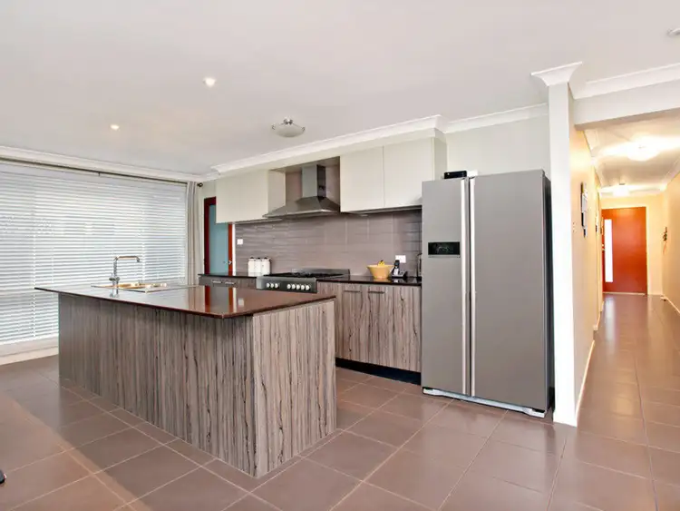 Second view of Homely house listing, 5 Mackay Circuit, Ropes Crossing NSW 2760