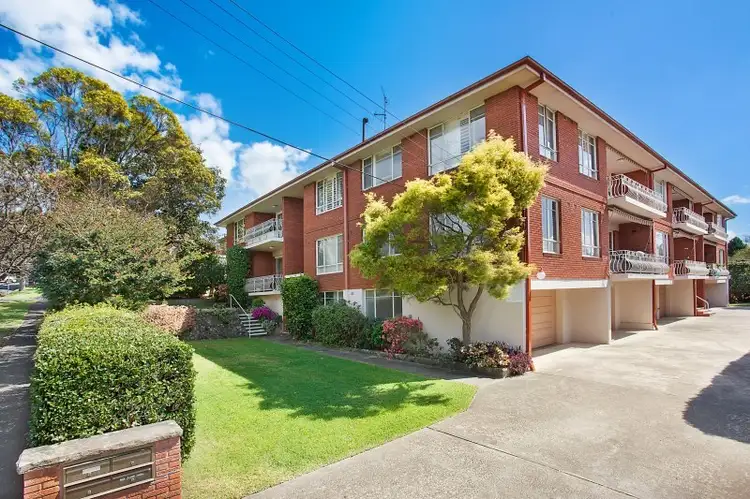 2/4 Roseville Ave, Roseville NSW 2069