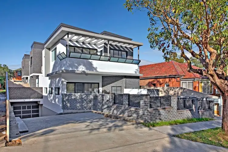 Main view of Homely villa listing, 5/8 Hampton Street, Croydon Park NSW 2133