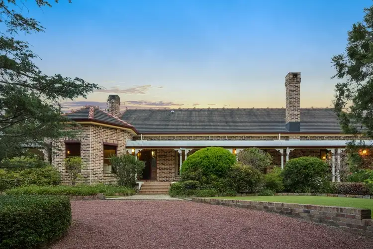19 Woodview Street, Samford Valley QLD 4520