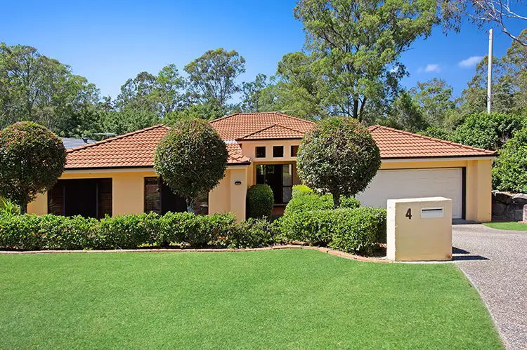 4 Fairhaven Place, Albany Creek QLD 4035