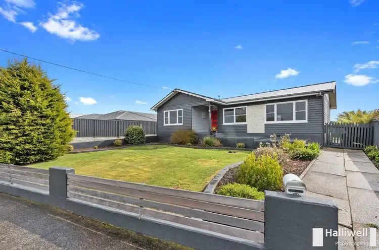 6 Middle Road, Devonport TAS 7310