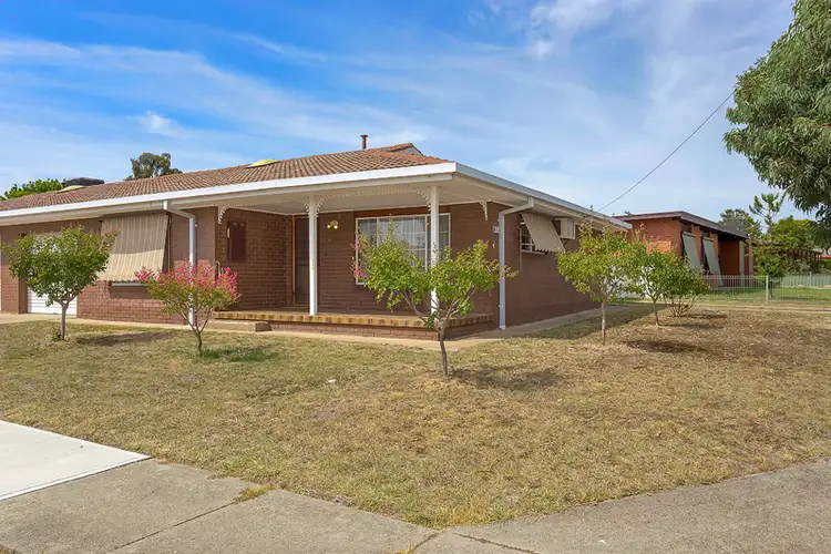 Main view of Homely unit listing, 2/4 Serpentine Avenue, Wodonga VIC 3690