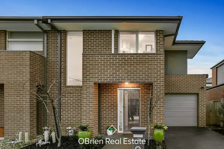 7 Nebo Way, Clyde VIC 3978