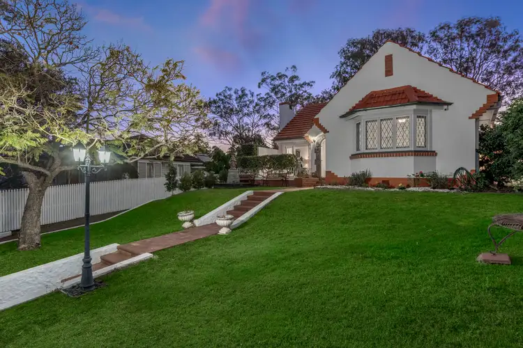 18 Welbeck Street, Alderley QLD 4051