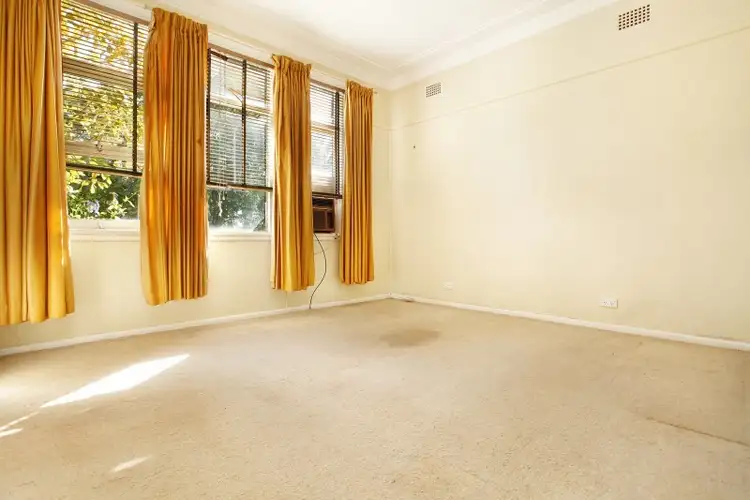 Third view of Homely house listing, 10 Devon Road, Cambridge Park NSW 2747