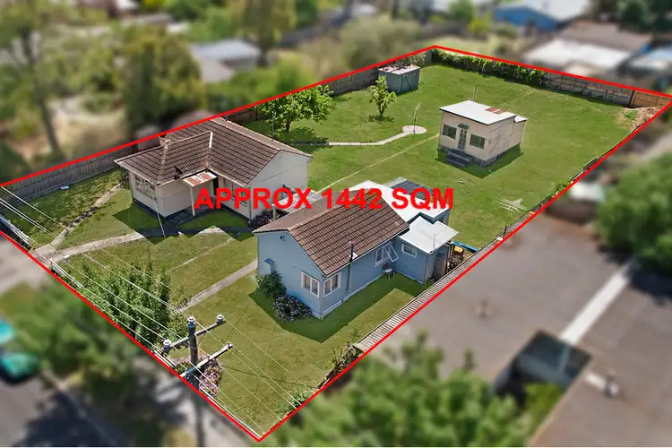 11 & 11B Fairway Street, Frankston VIC 3199