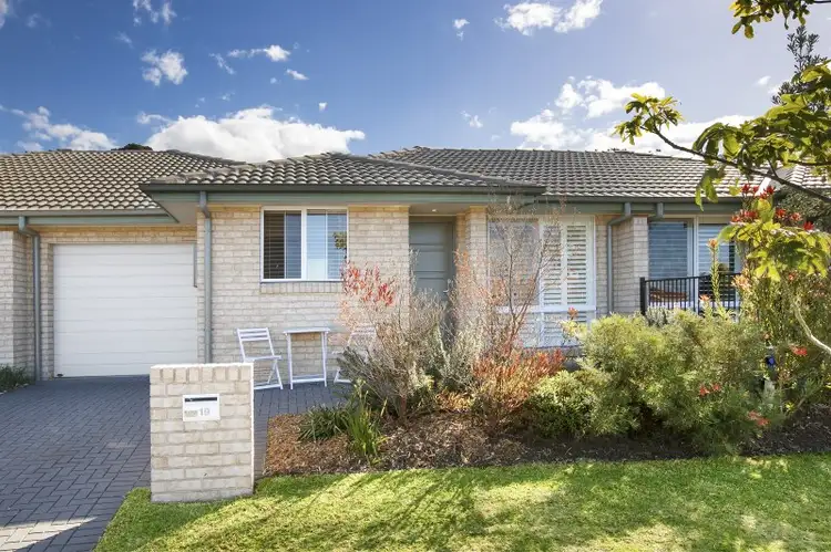 19 Flame Tree Circuit, Woonona NSW 2517