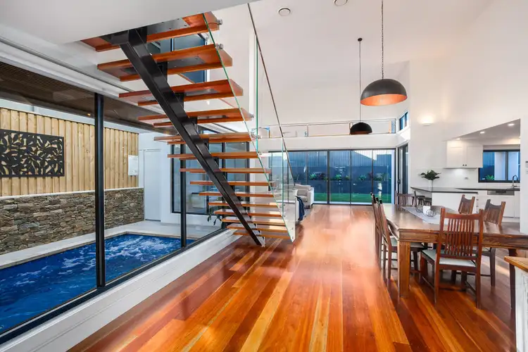 21 Clyde Close, Thirroul NSW 2515