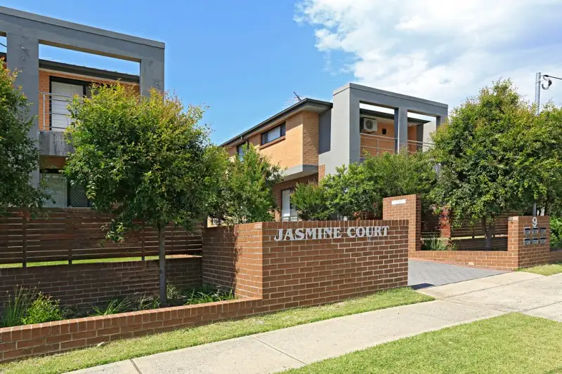 Main view of Homely villa listing, 5/9 Bryant Street, Padstow NSW 2211