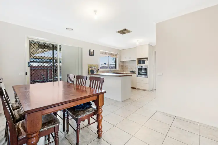 Sixth view of Homely unit listing, 1/7 Jasper Close, Wodonga VIC 3690