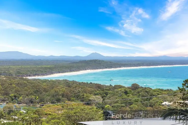 .2/18 Edgar Bennett Avenue, Noosa Heads QLD 4567