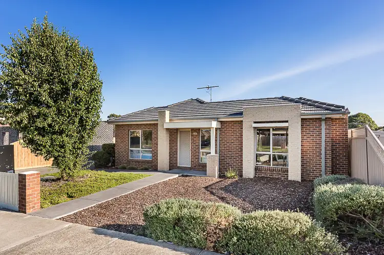 1/13 Bradshaw Street, Kingsbury VIC 3083
