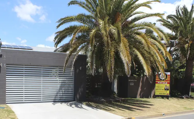 72 Poinciana Boulevard, Broadbeach Waters QLD 4218