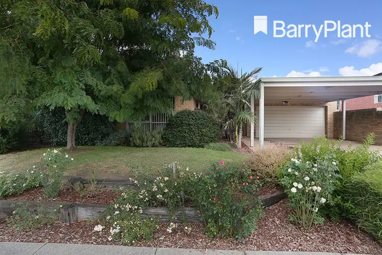 18 Landsborough Avenue, Rowville VIC 3178
