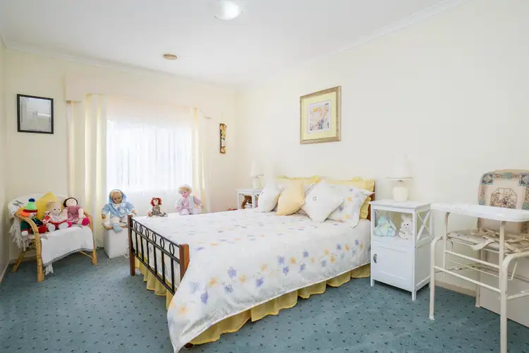 Sixth view of Homely house listing, 5 Jeffreys Court, Bacchus Marsh VIC 3340