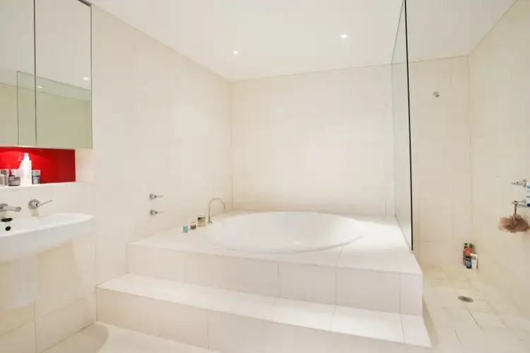 Fifth view of Homely apartment listing, Level 14/2 York Street, Sydney NSW 2000