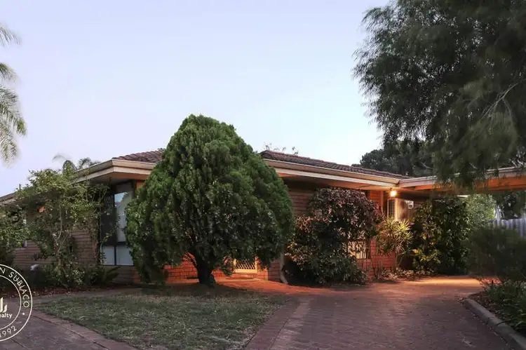 A/13 Moore Gardens, Kardinya WA 6163