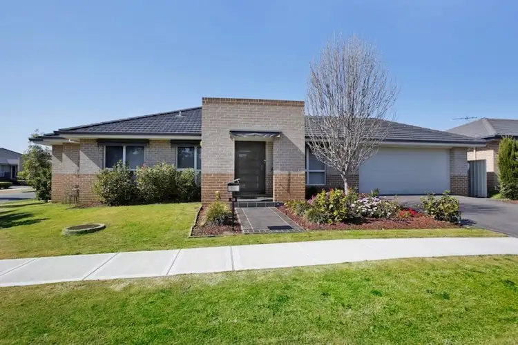2/19 Swansona Avenue, Mount Annan NSW 2567