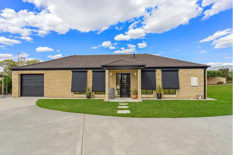 1/8 Murra Court, Kiewa VIC 3691