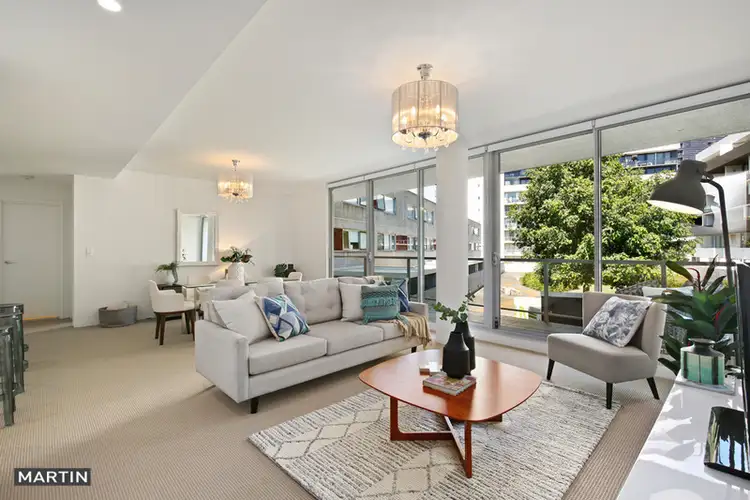 21/2 Hutchinson Walk, Zetland NSW 2017