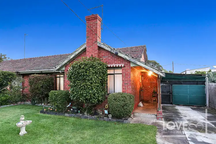 15 Berwick Street, Reservoir VIC 3073