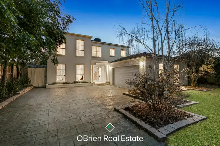 16 Manorwoods Drive, Frankston VIC 3199