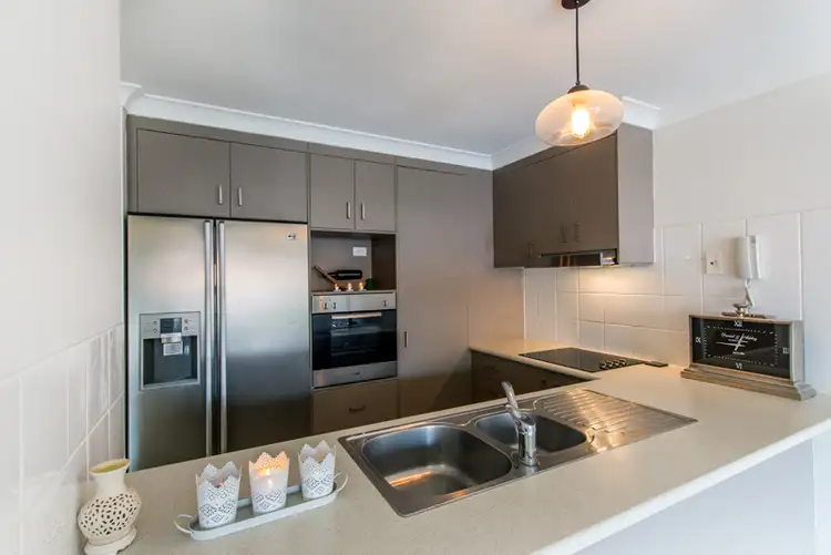 17 Lather Street, Southport QLD 4215
