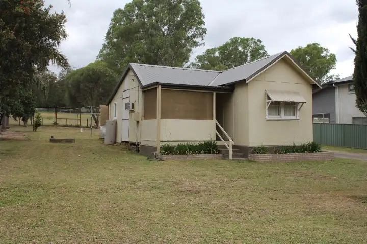 142 Racecourse Drive, Menangle Park NSW 2563