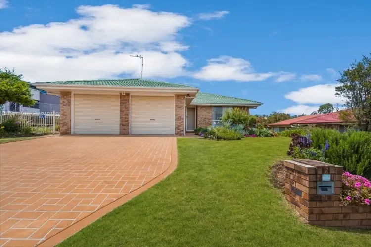 6 Dyson Drive, Darling Heights QLD 4350