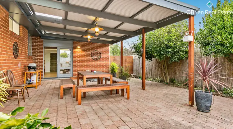 8 Benelong Crescent, Seaford VIC 3198