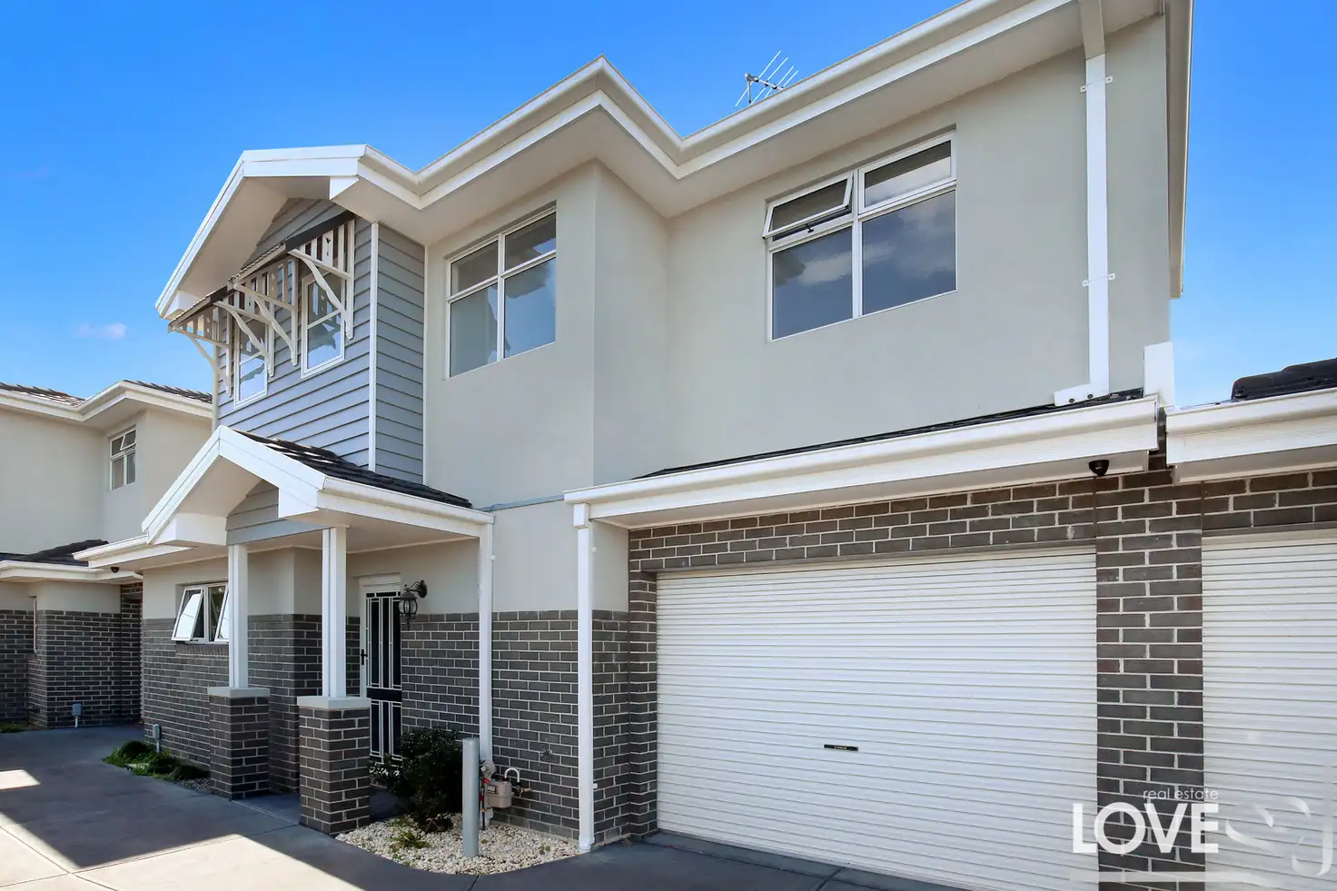Main view of Homely townhouse listing, 2/85 McMahon Road, Reservoir VIC 3073